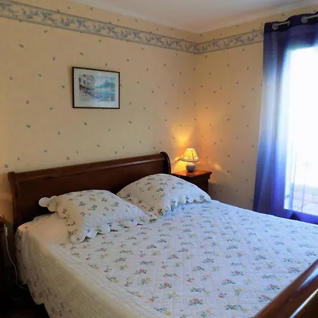 Sur Gironde - Maison Annees 70 - Centre-ville - Plage Des Nonnes *