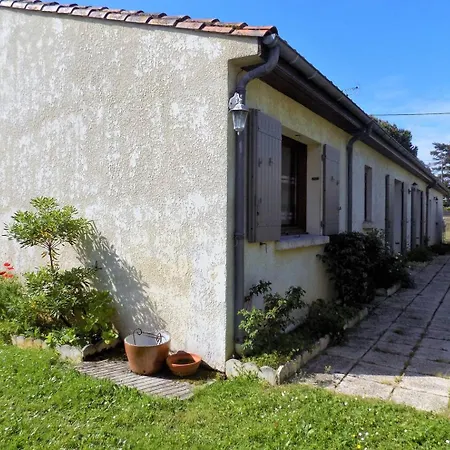 Sur Gironde - Maison Annees 70 - Centre-ville - Plage Des Nonnes Villa Meschers-sur-Gironde
